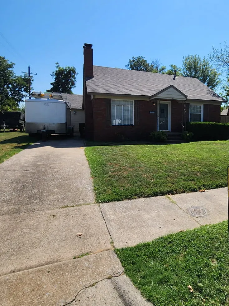 3 bed, 1398 sqft, $1,725 — Photo 1