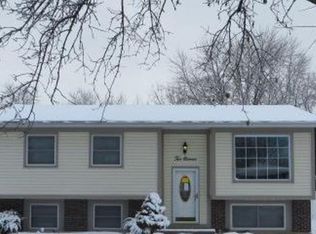 211 S Orchard Dr, Bolingbrook, IL