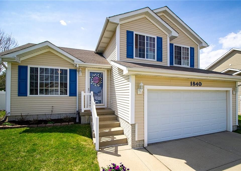 1st image of 1840 SE Prairie Creek Dr