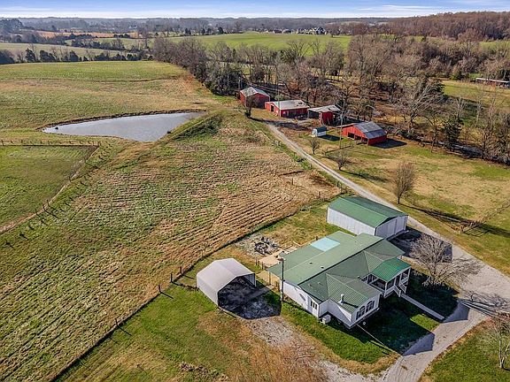 2nd image of 3101 Dalton Ln