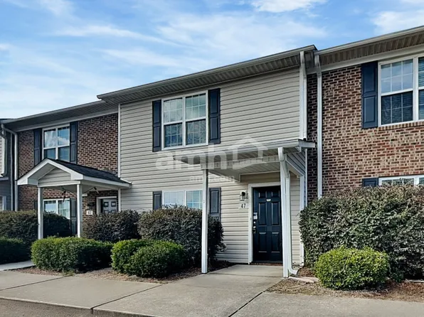 47 Wolf Creek Ln, Lillington, NC 27546