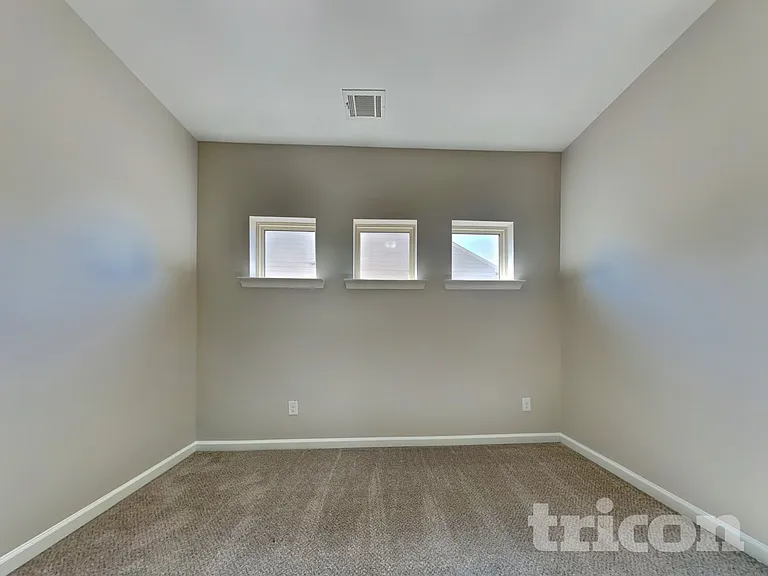 1566 Charcoal Ives Rd — Photo 18