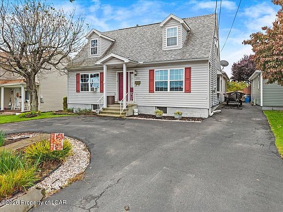 2nd image of 114 Wright St