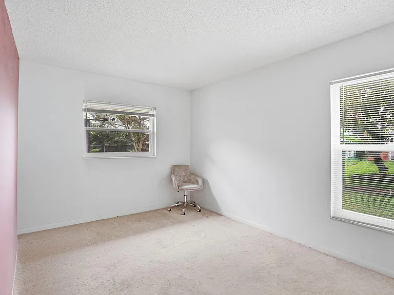 2171 NW 76th Ave — Photo 17