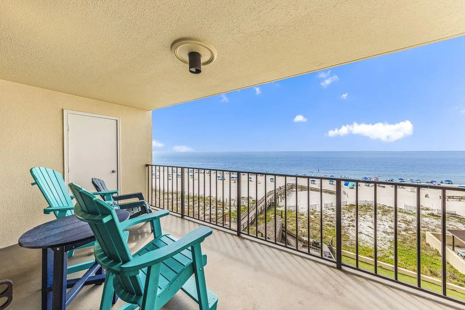 2 bed, 2.0 bath, 1194 sqft, $4,699 — Photo 3