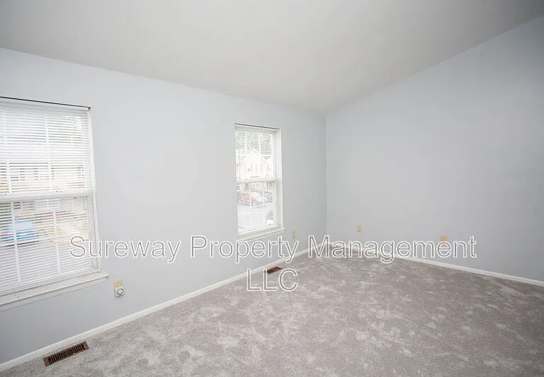 12 Grant Ln — Photo 26