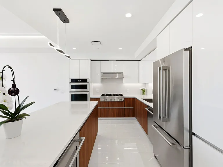 400 Central Ave #2903 — Photo 16