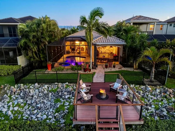 4203 5th Ave NE, Bradenton, FL 34208