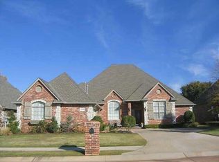 2109 W Red Prairie Dr, Edmond, OK 73025