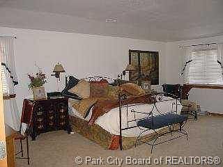 5th image of 5838 N Kingsford Ave
