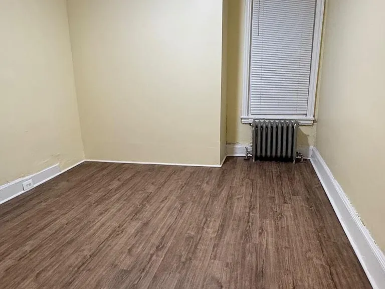 1121 N 41st St #3 — Photo 16
