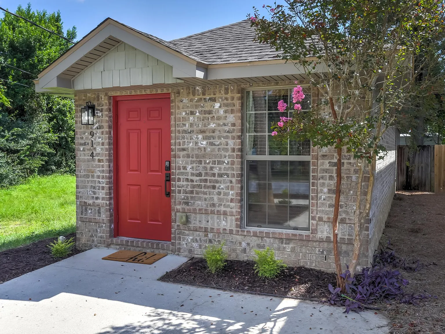 914 N 7th Avenue — Photo 1