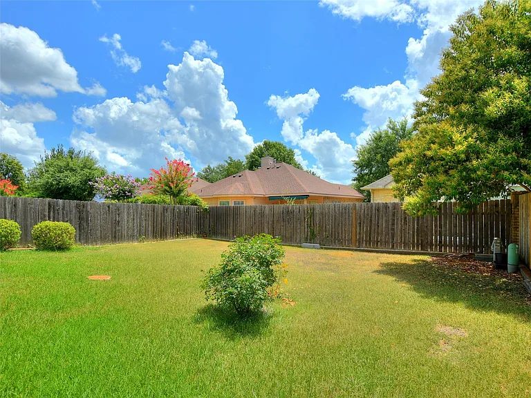 10215 River Plantation Dr #B — Photo 34