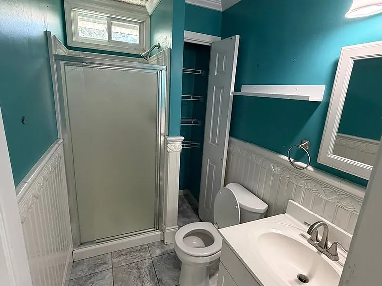499 Basso St — Photo 24