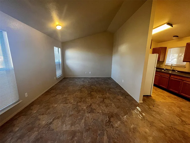 1204 Blackjack St #B — Photo 7