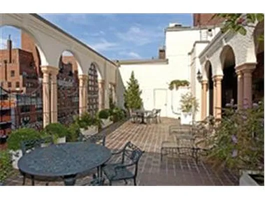 Sold by Douglas Elliman | media 24