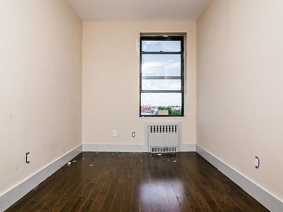 5th image of 26 Wilson Ave #1C