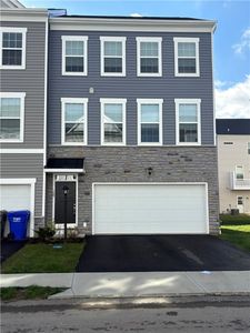 118 Affinity Dr, Harmony, PA, 16037