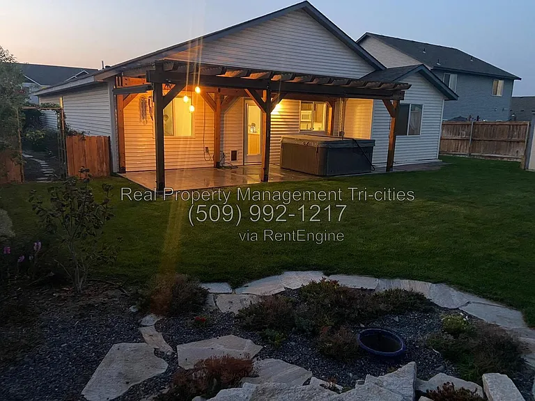 5825 Sidon Ln — Photo 20