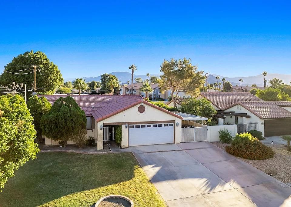 1st image of 78931 Savanna La Mar Dr