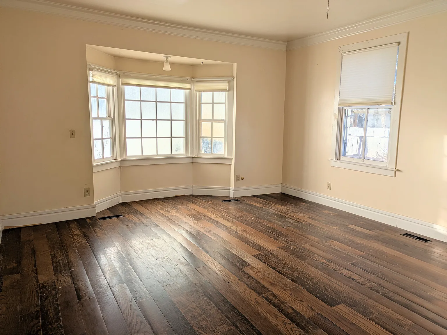 4 bed, 1843 sqft, $1,700 — Photo 3