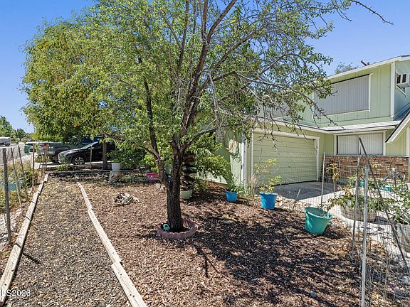 2nd image of 2035 Carlin St