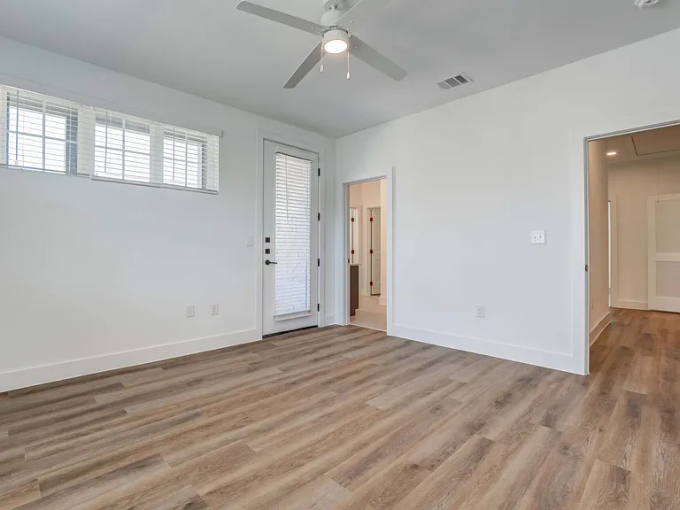 S Brook Dr — Photo 14