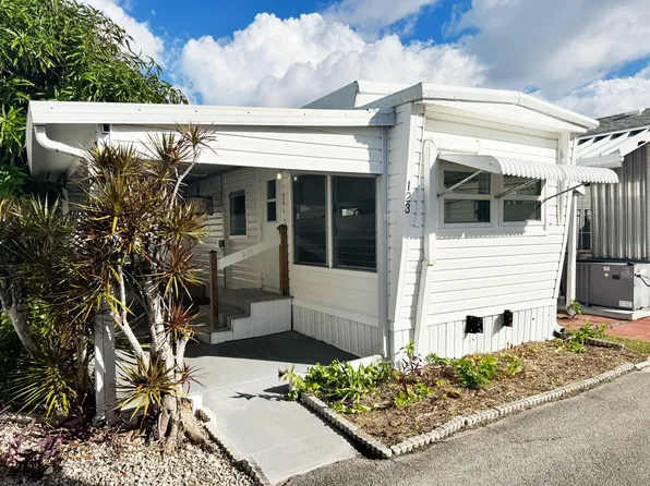 23 Hibiscus Drive #I, Briny Breezes, FL 33435