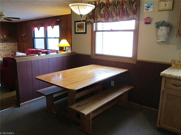 3rd image of 3066 Roanoke Dr