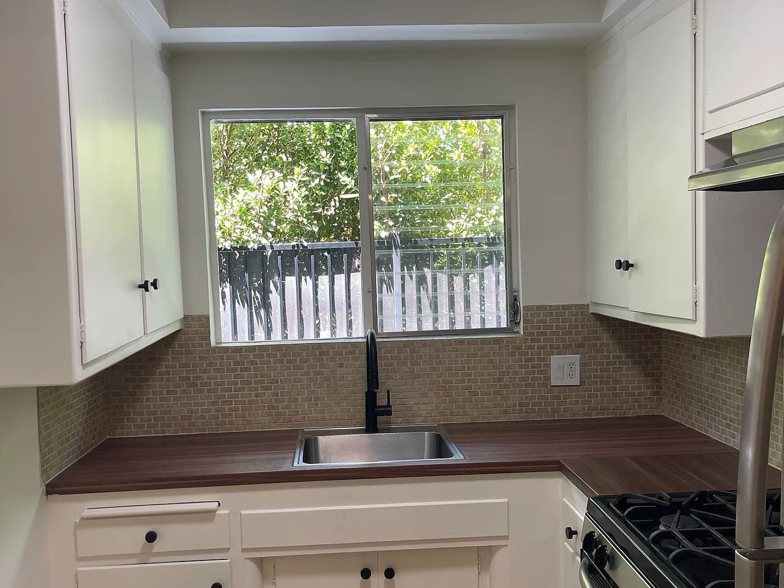 1 bed, 712 sqft, $2,245 — Photo 2