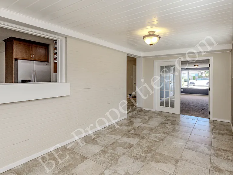 1840 N Shirley St — Photo 16