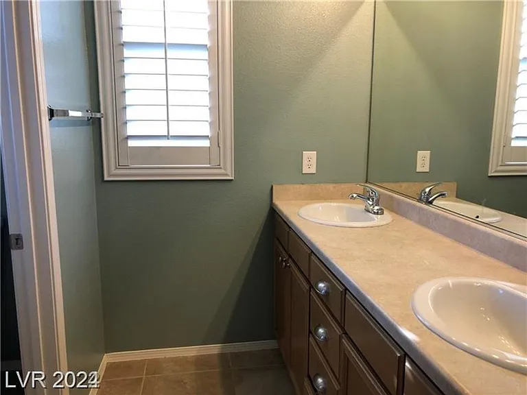 7667 Albright Peak Dr — Photo 8