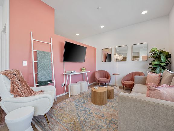 5th image of 920 South St APT 403