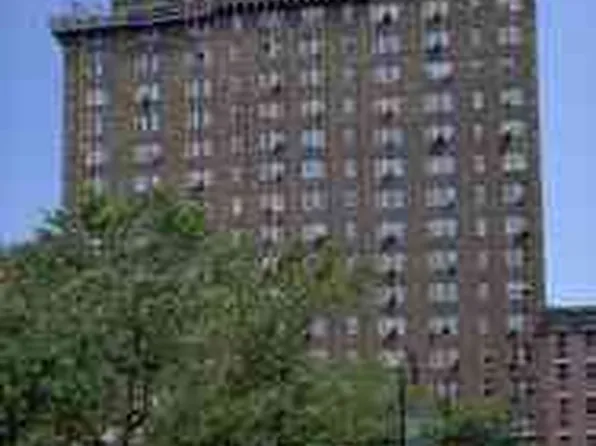 299 West 12th Street image 1 of 6