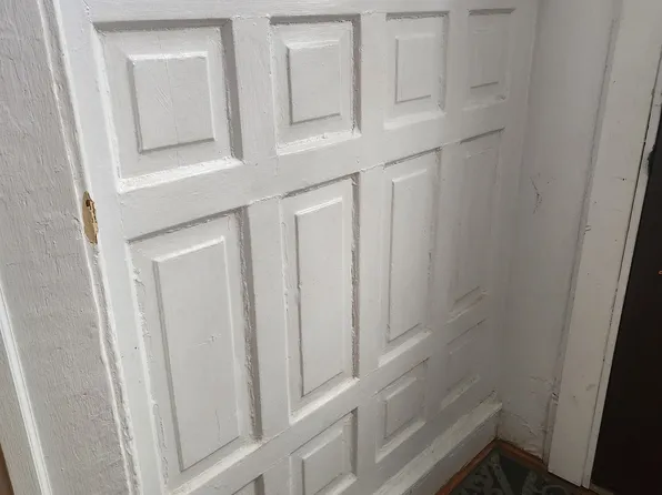 647 Saint Johns Place image 8 of 10