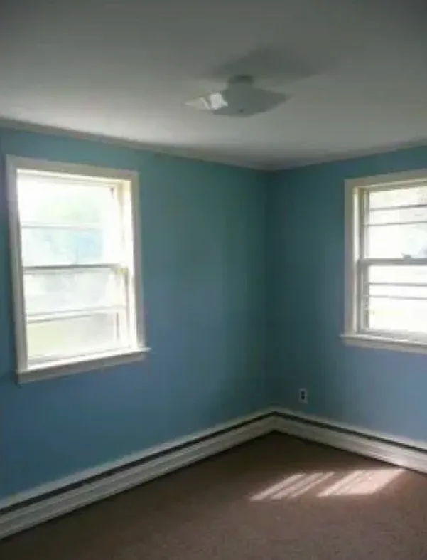 3 bed, 900 sqft, $2,000 — Photo 4