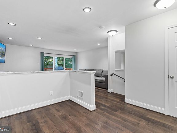 5th image of 5629 Gosling Dr