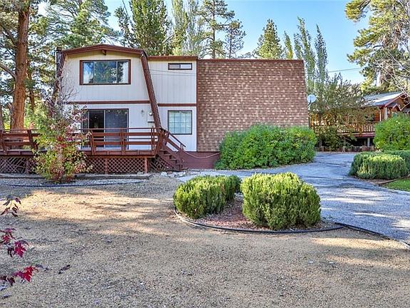3rd image of 1039 Mount Whitney Dr