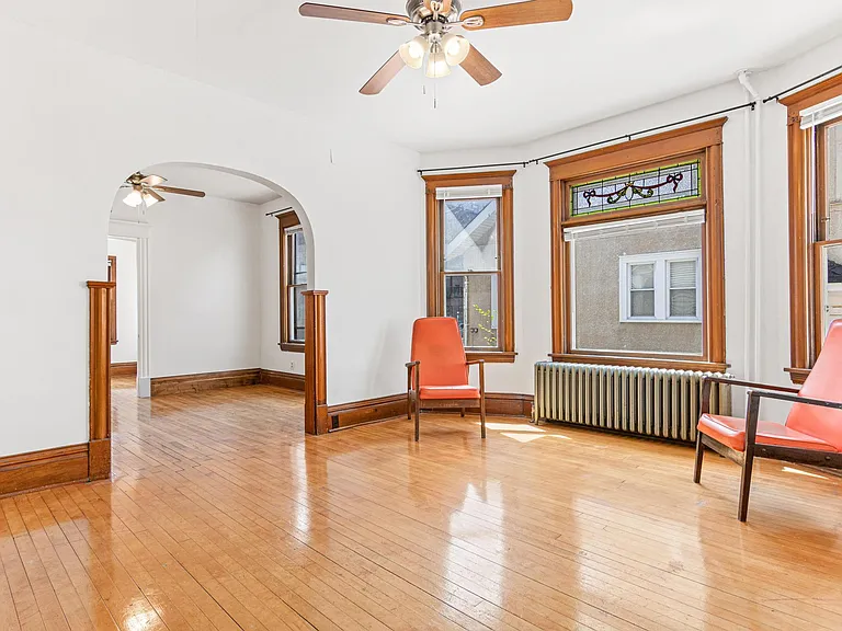 47 Lowry Ave NE #1 — Photo 5