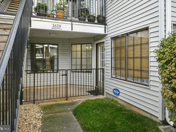 1619 Carriage House Ter #1619-D, Silver Spring, MD 20904
