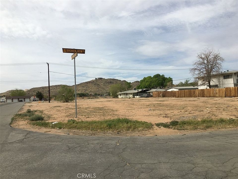 2nd image of 0 Thunderbird Rd