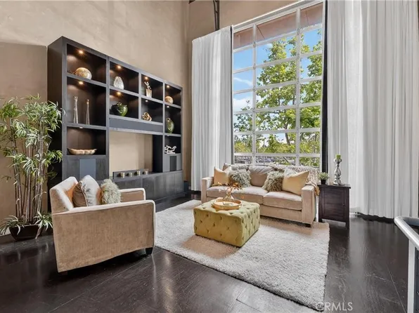 123 E City Place Dr, Santa Ana, CA 92705