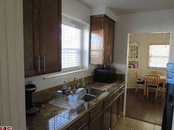 5th image of 1429 W 92nd St