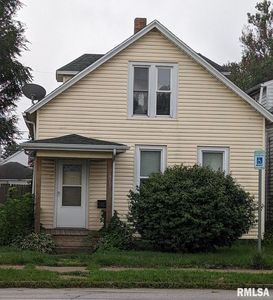 1529 W 4th St, Davenport, IA, 52802