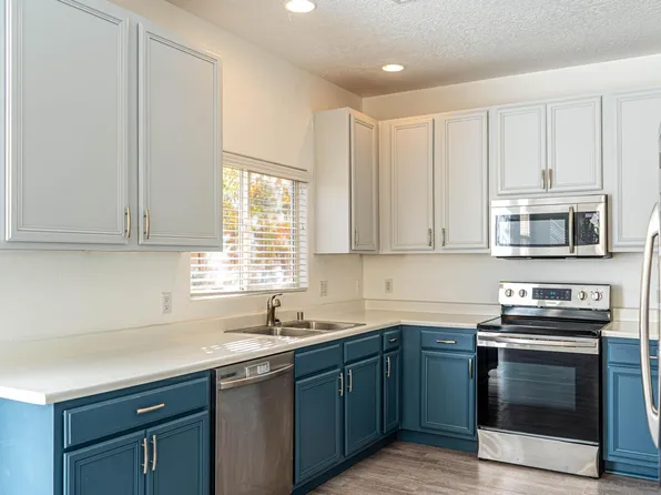 601 Menaul Blvd NE Unit 2705, Albuquerque, NM 87107