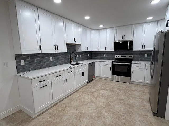 3 bed, 2.0 bath, 1580 sqft, $3,650 — Photo 4