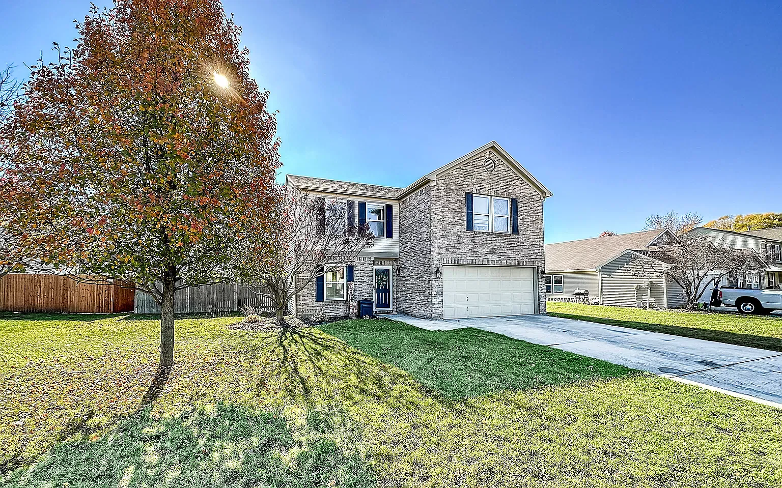 4 bed, 2036 sqft, $2,200 — Photo 2