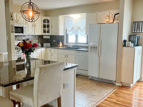Main Level Kitchen