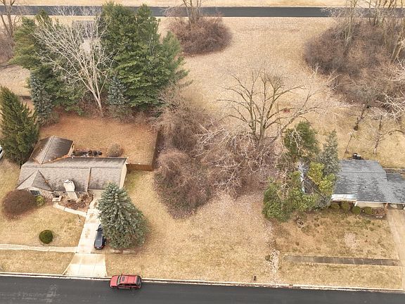 3rd image of 3303 Sun Valley Dr
