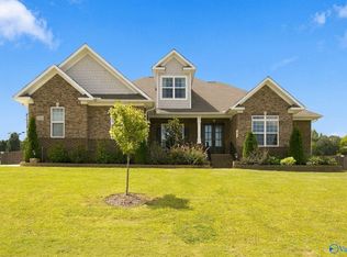 324 Merrydale Dr, Huntsville, AL 35811